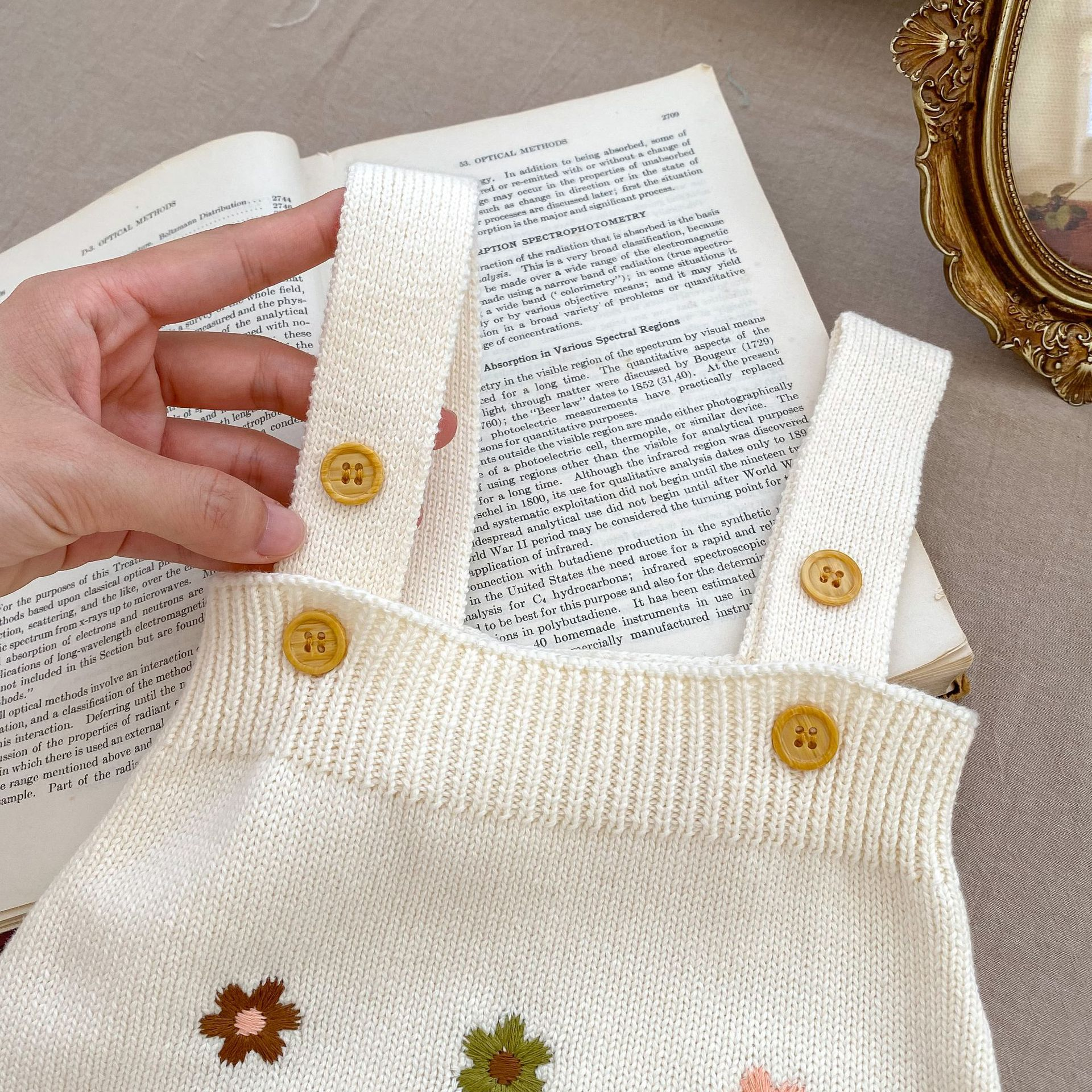 Maggie Knit Romper in Daisy